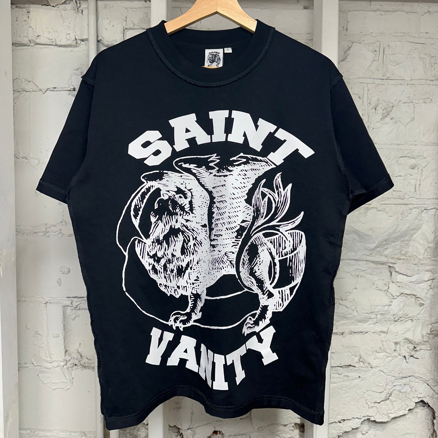 Saint Vanity White Griffin Black T-Shirt Sz S