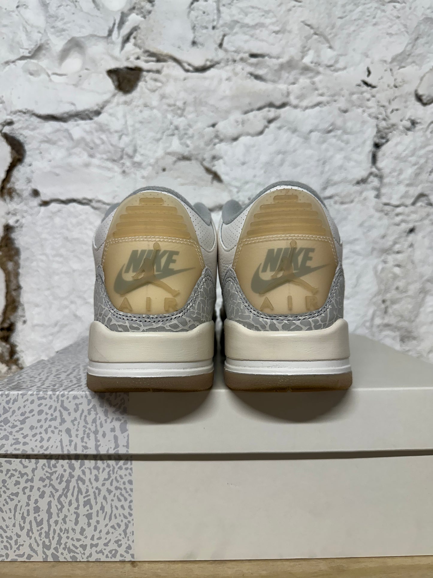Air Jordan 3 Craft Ivory Sz 9