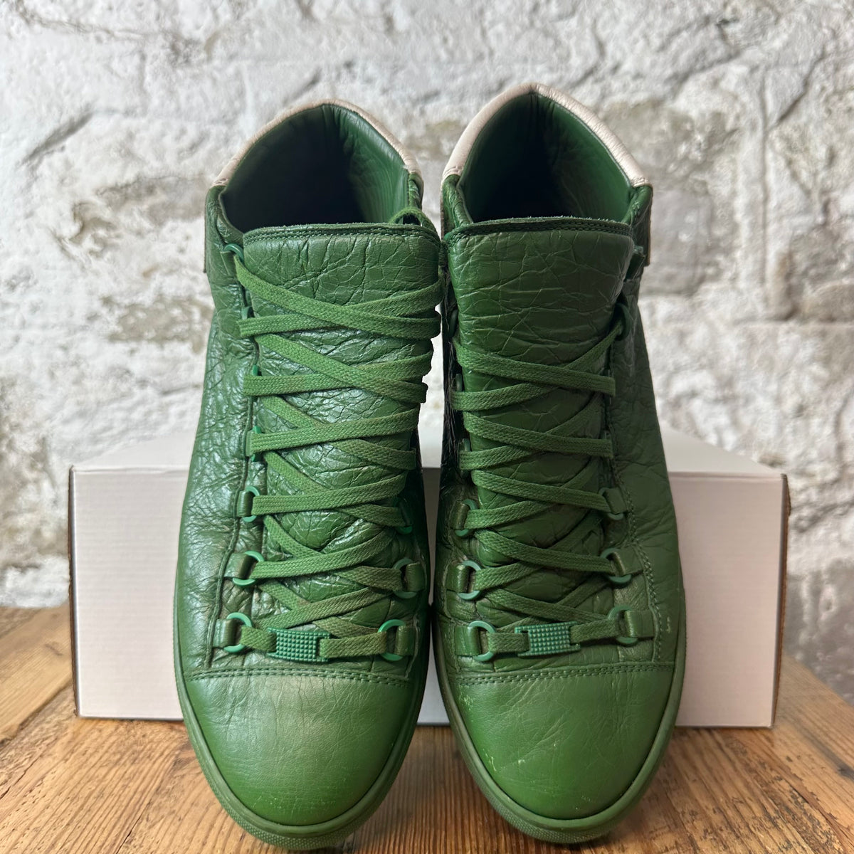 Balenciaga Arena White Green Leather Sneaker Sz 9 (42)