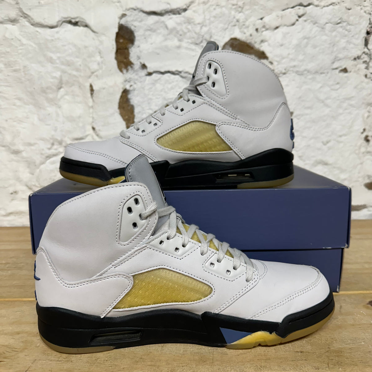 Air Jordan 4 A Ma Maniere Dawn Sz 9 (10.5W)