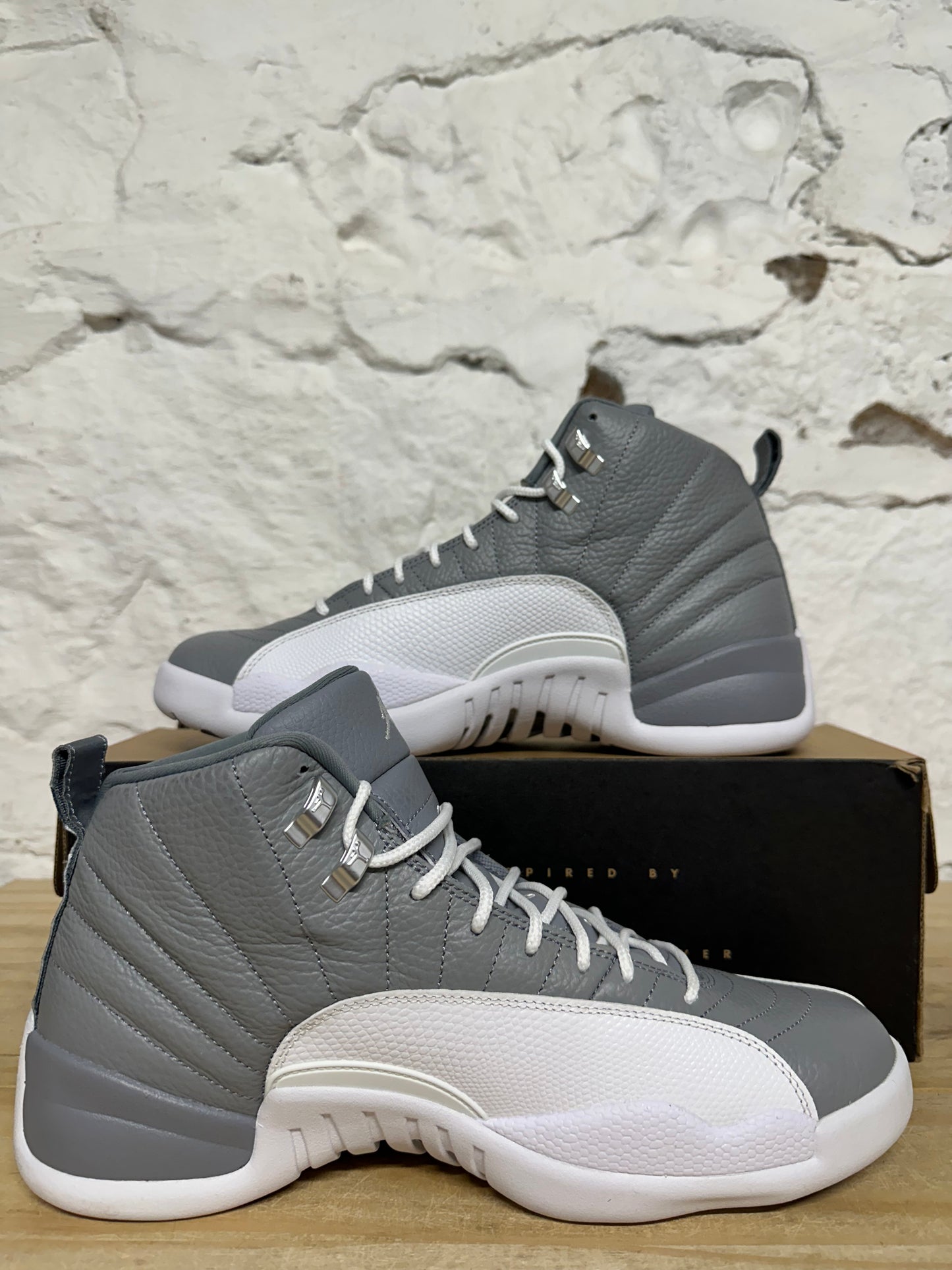 Air Jordan 12 Stealth Sz 11.5