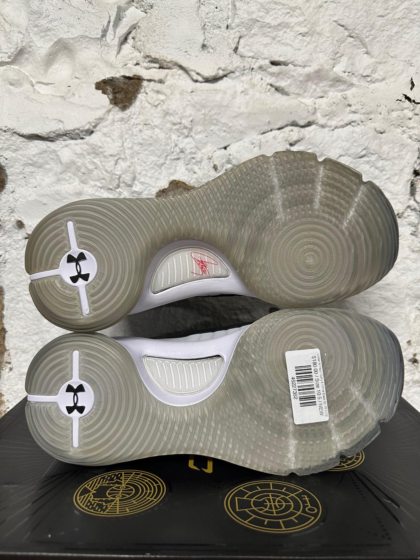 Under Armour Curry 4 White Black Sz 10.5 DS