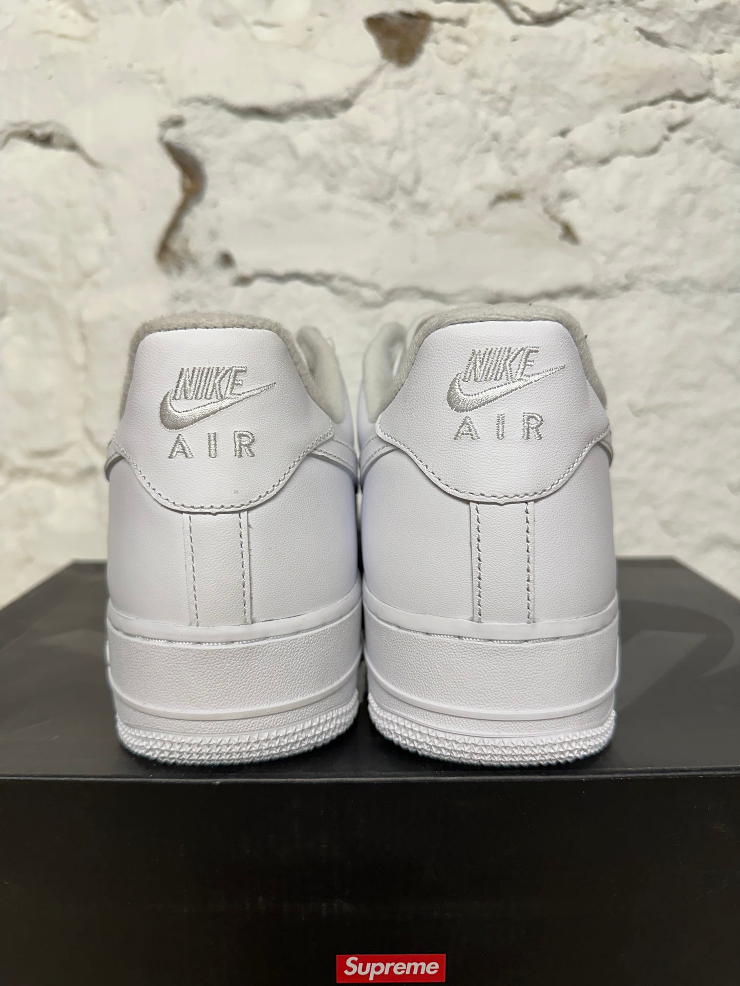 Nike Air Force 1 Low Supreme White Sz 12 DS