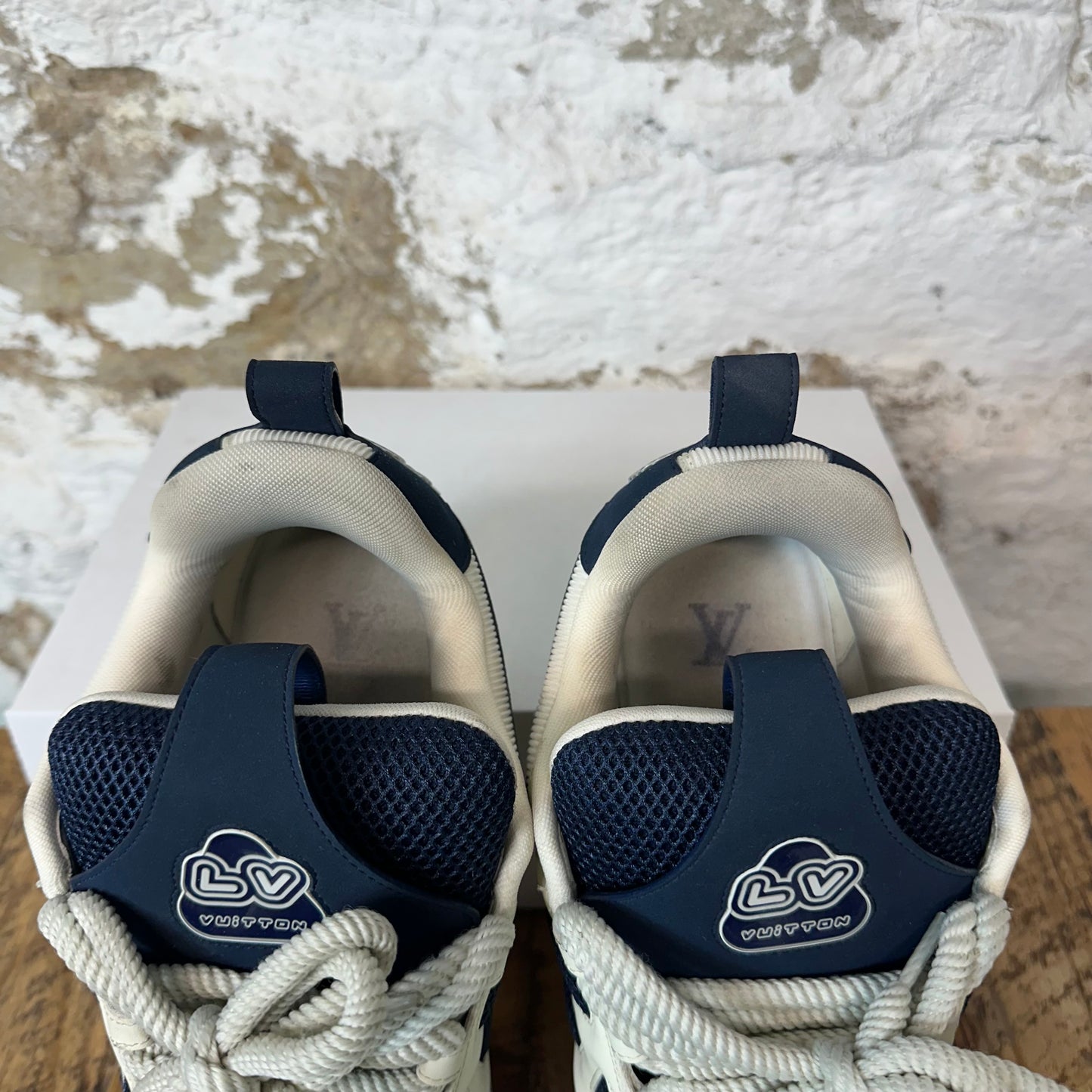 Louis Vuitton Navy White Skate Sneaker Sz 10.5 (9LV)