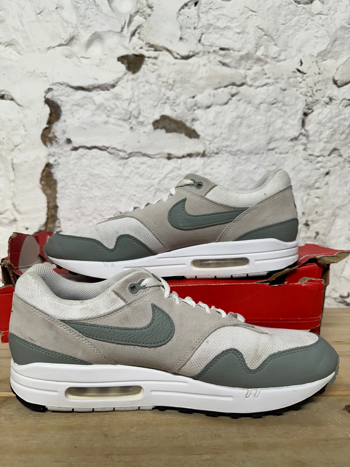 Nike Air Max 1 Mica Green Sz 12