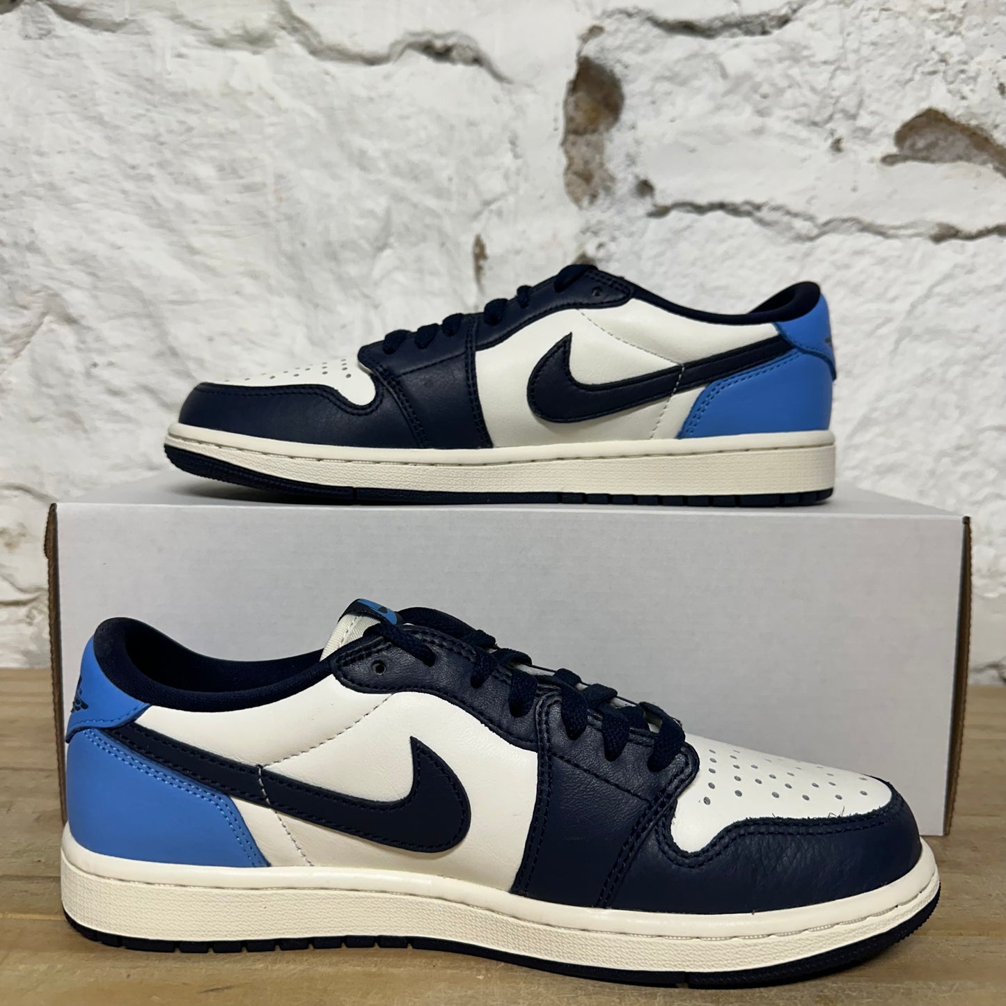 Air Jordan 1 Low Obsidian Sz 8