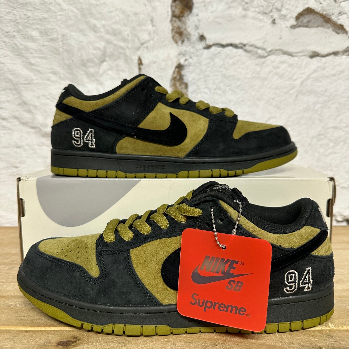 Nike SB Dunk Low Supreme 94 Camper Green Sz 8.5 DS
