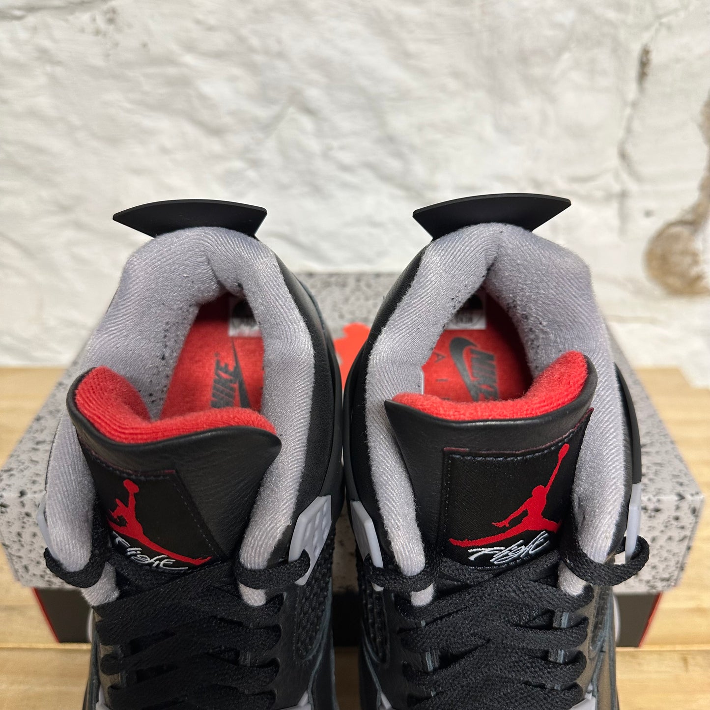 Air Jordan 4 Bred Reimagined Sz 9