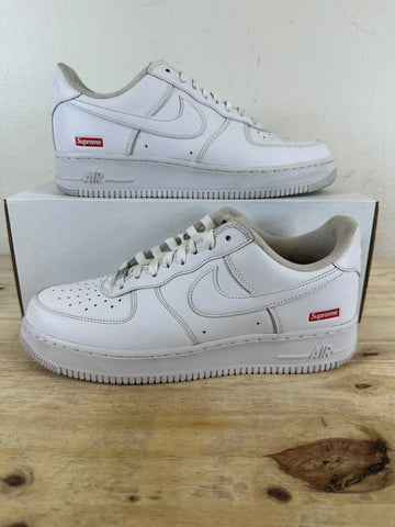 Nike Air Force 1 Low Supreme White Sz 9.5