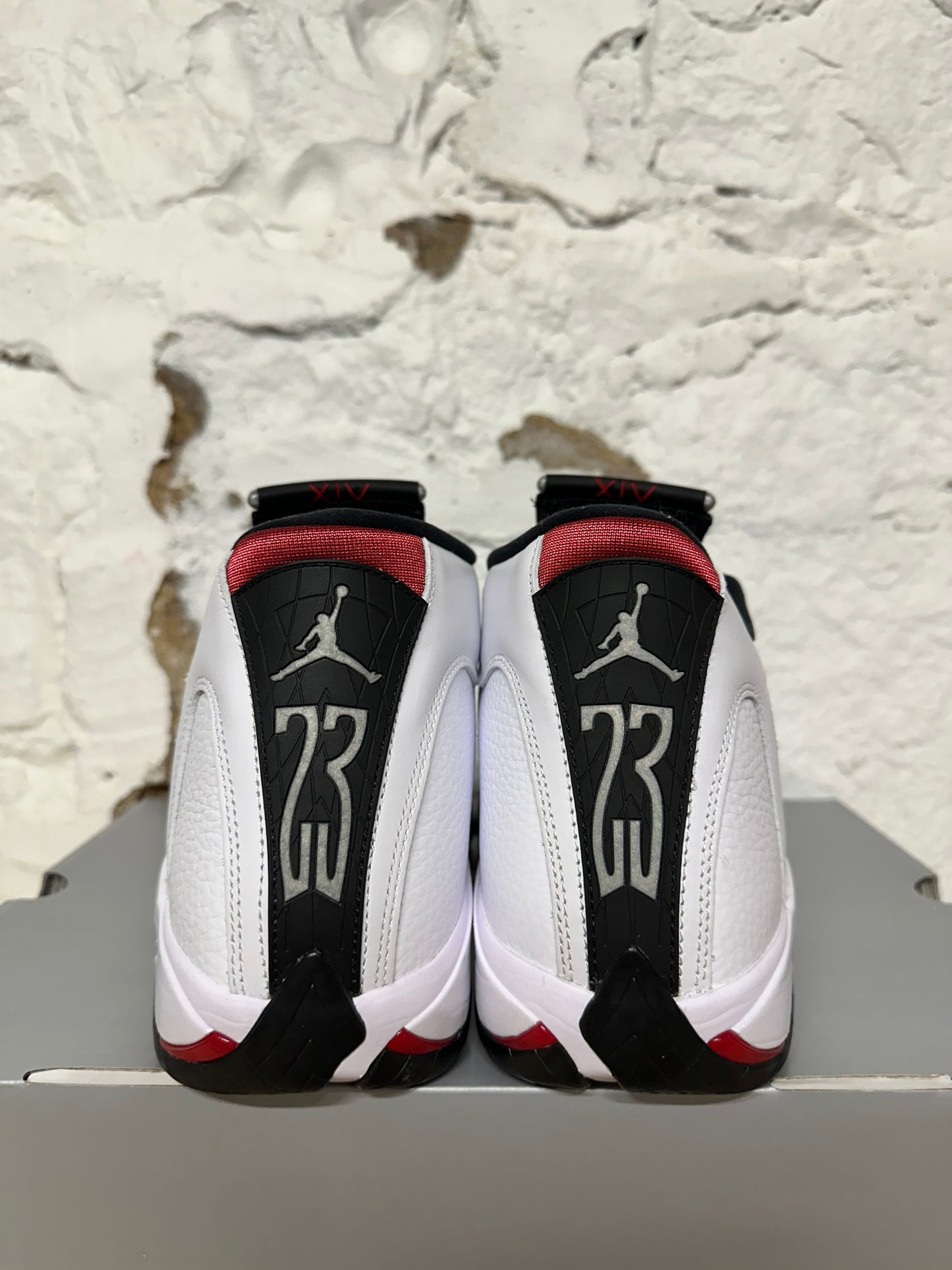 Air Jordan 14 Black Toe Sz 12