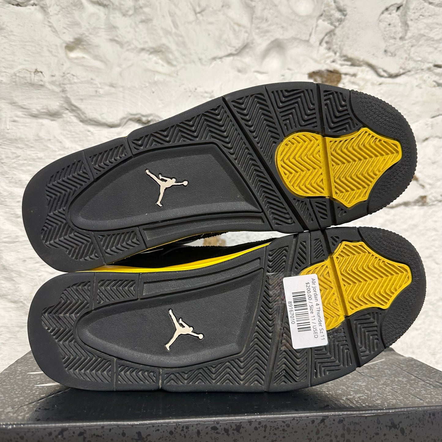 Air Jordan 4 Thunder Sz 11