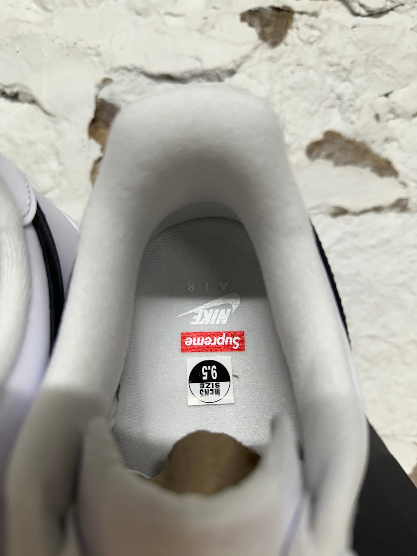 Nike Air Force 1 Low Supreme White Black Sz 9.5 DS