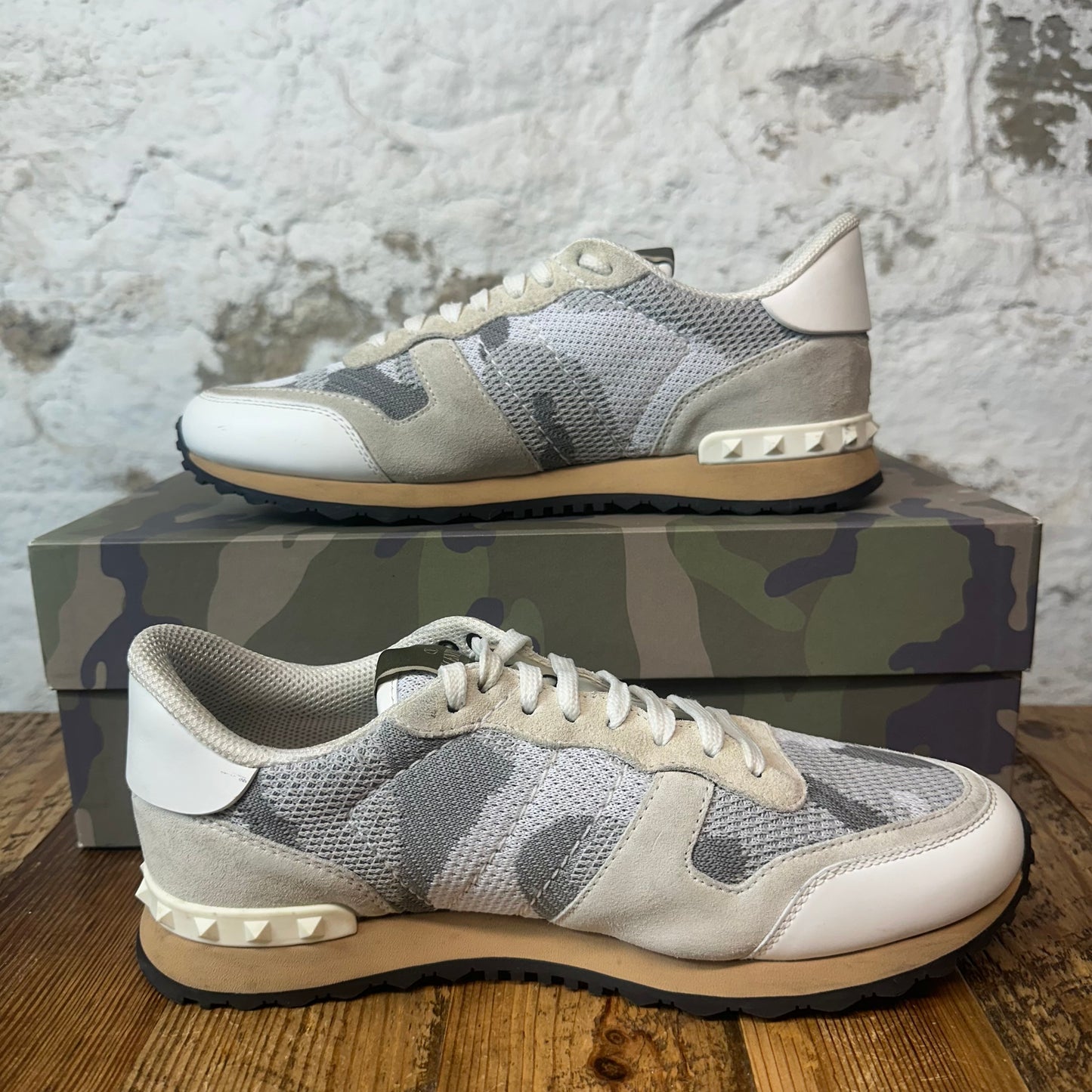 Valentino Gray Camo Tan White Sneaker Sz 7 (40)
