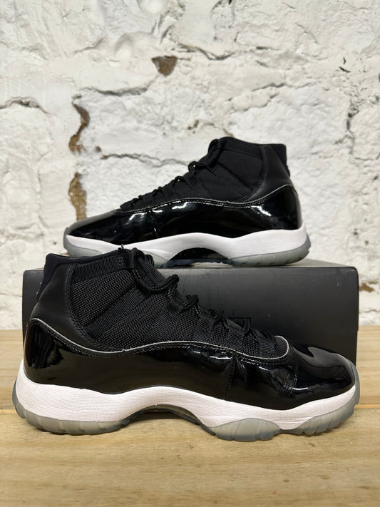 Air Jordan 11 Space Jam Sz 8