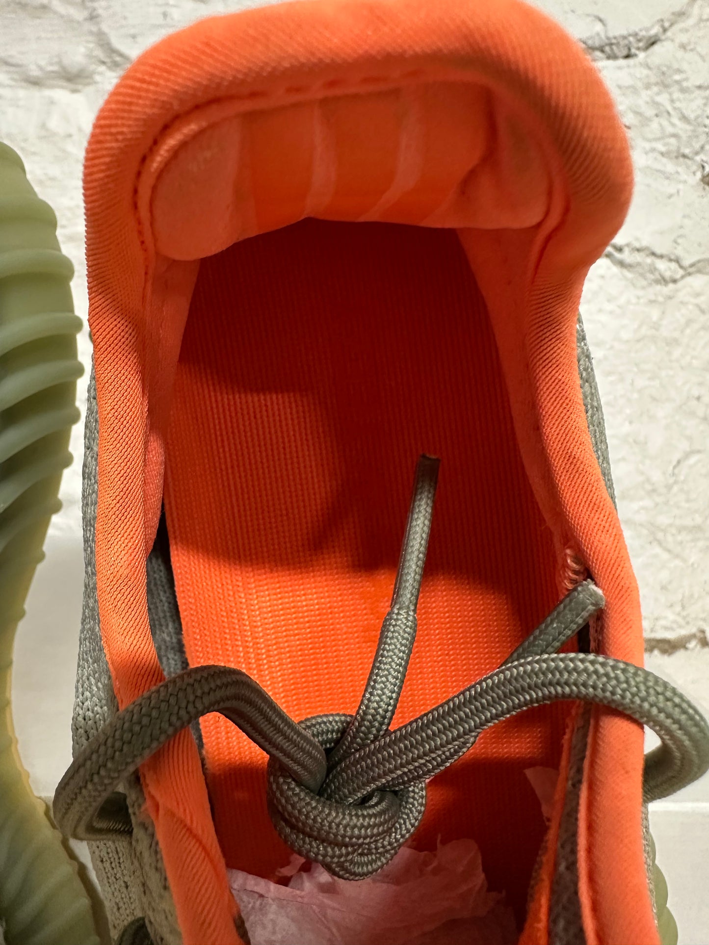 Yeezy 350 V2 Desert Sage Sz 9