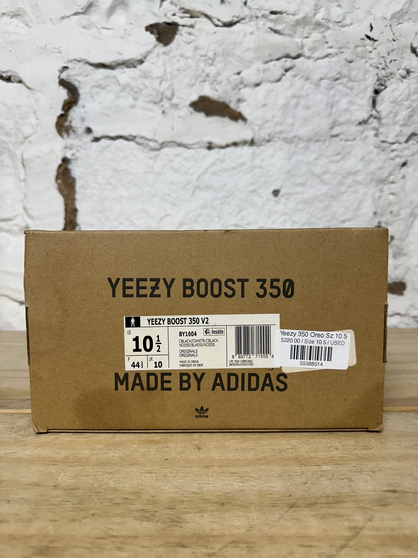Yeezy 350 Oreo Sz 10.5