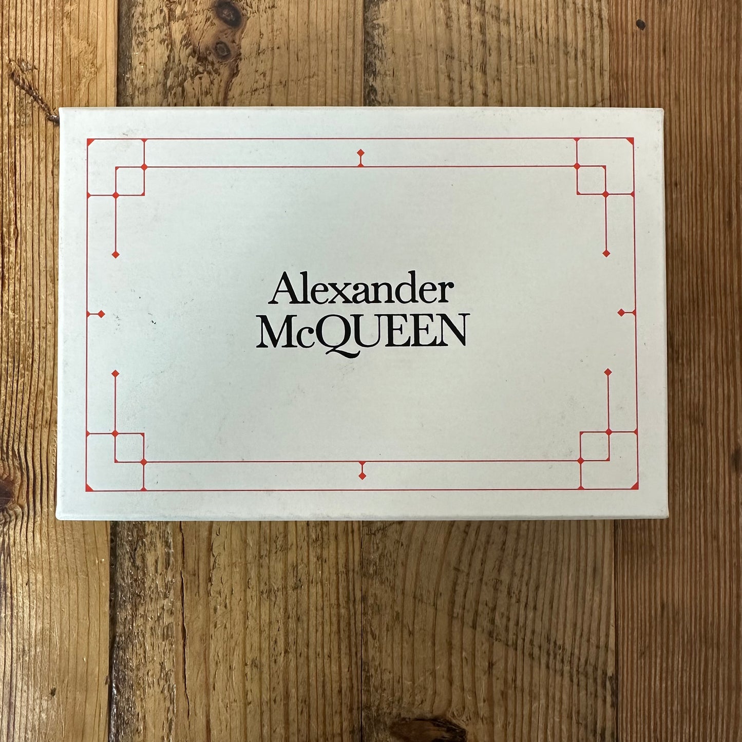 Aexander Mcqueen White Logo Spell Cardholder W/ Box DS