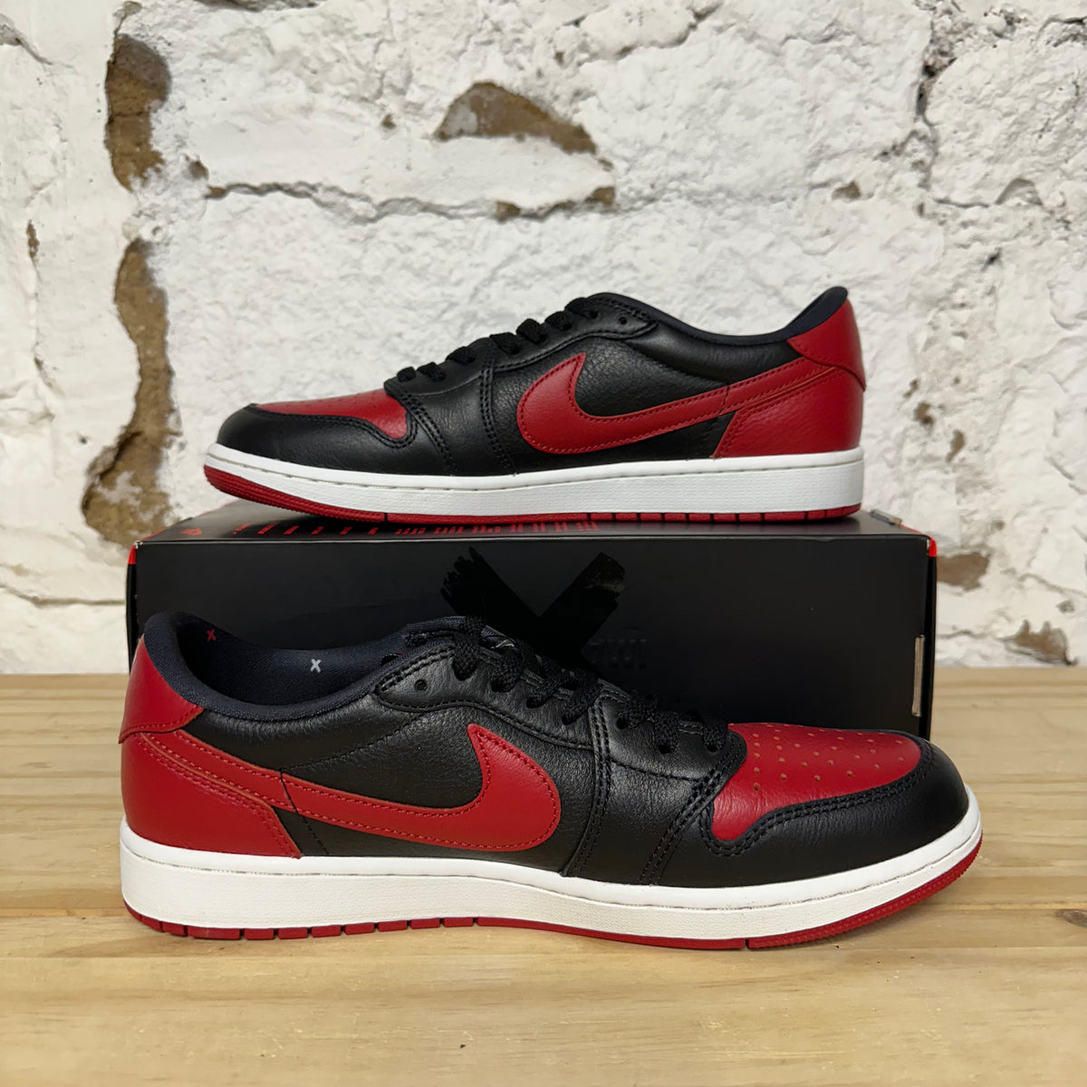 Air Jordan 1 Low Banned Sz 10 DS