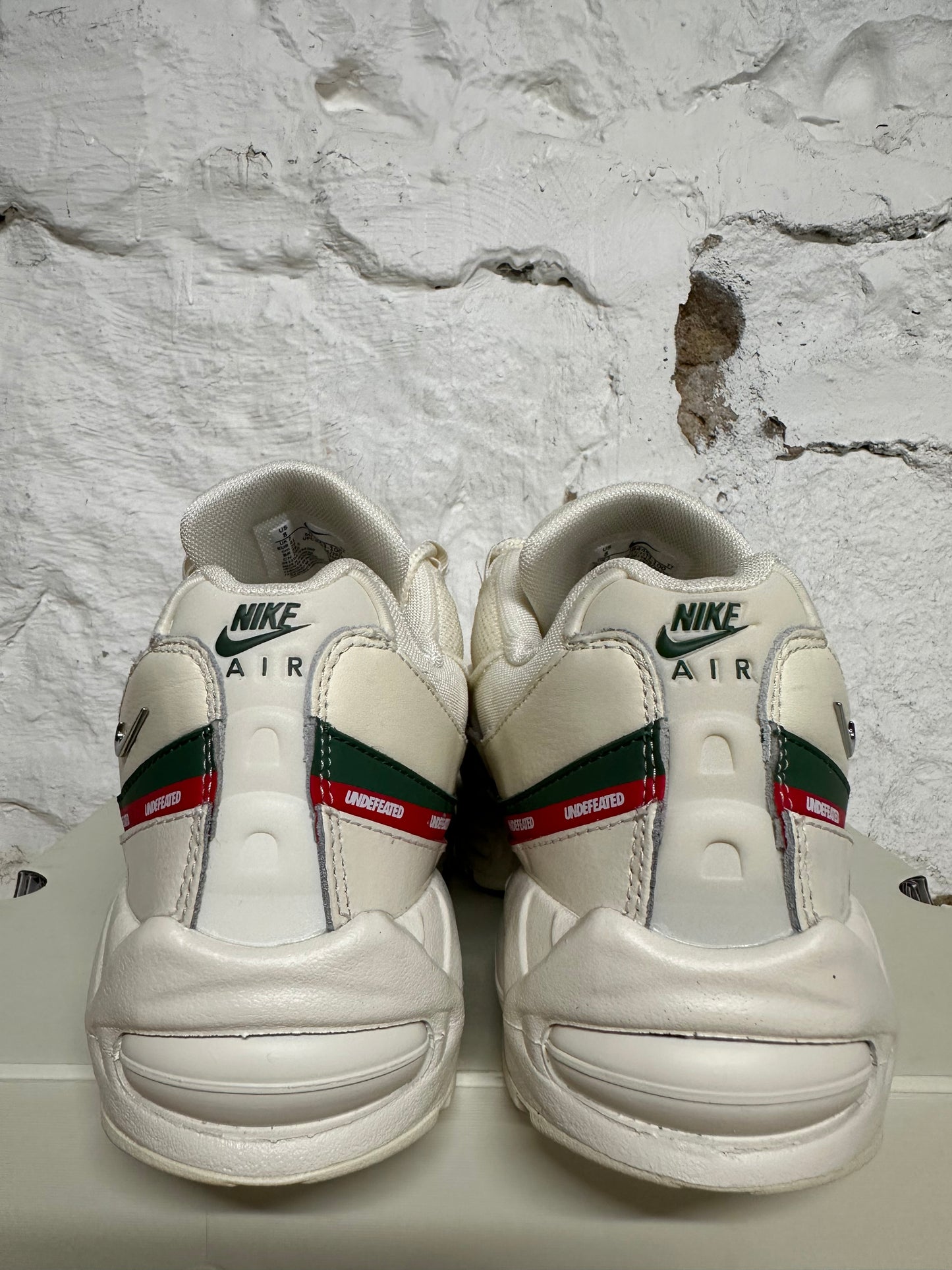 Nike Air Max 95 Undefeated Sail Sz 8