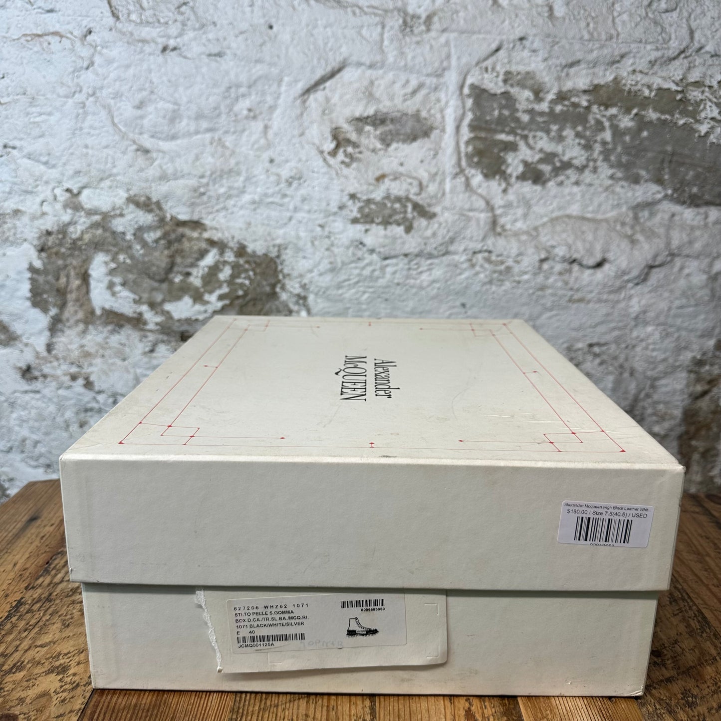 Alexander McQueen High Black Leather White Tread Boot Sz 7.5 (40.5)