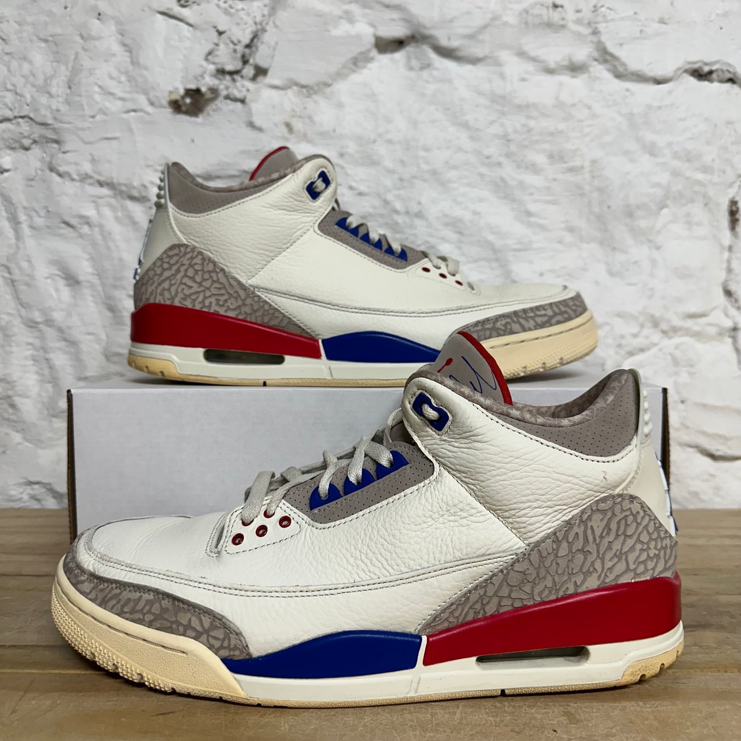 Air Jordan 3 International Flight Sz 12