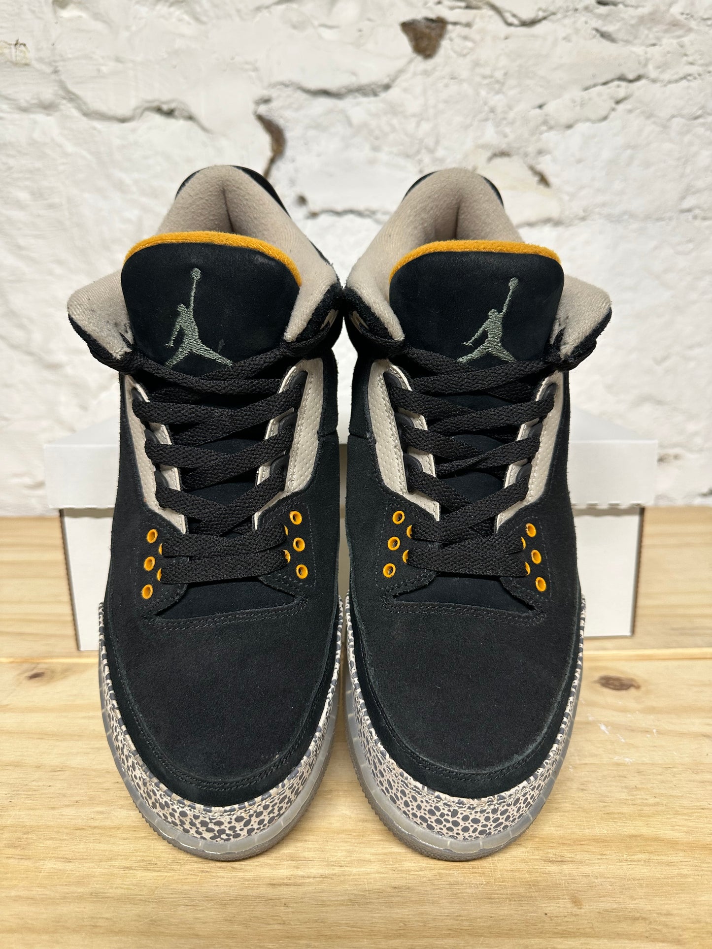 Air Jordan 3 Atmos Sz 10