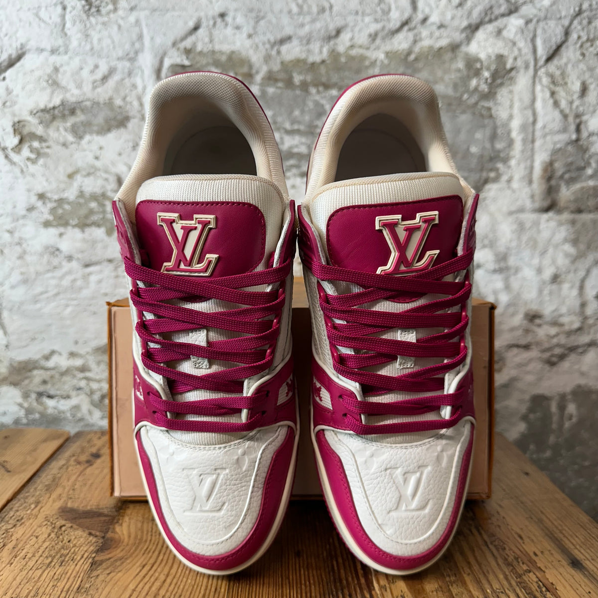 Louis Vuitton Pink White Monogram Trainer Sneaker Sz 8.5 (7LV)
