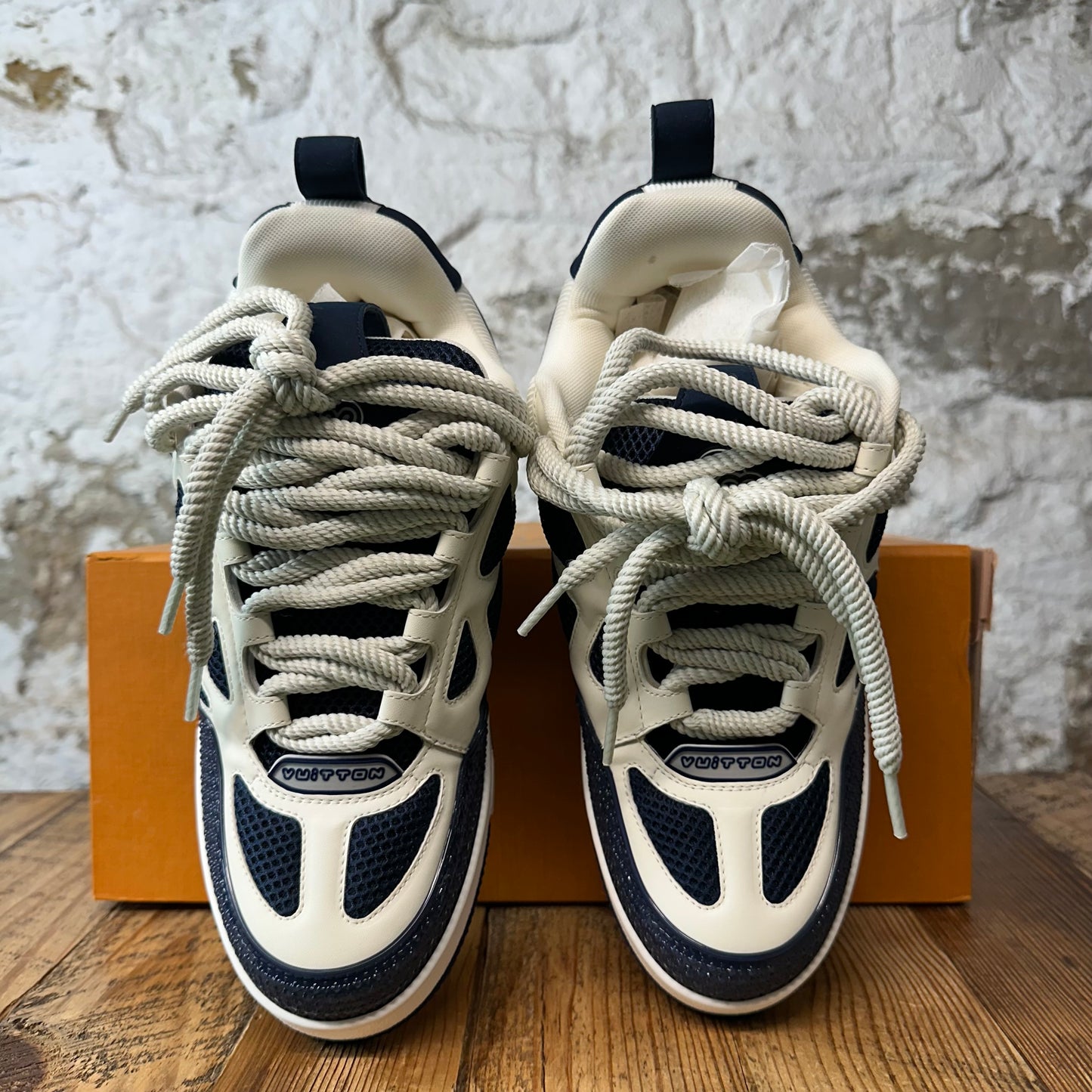 Louis Vuitton Navy White Skate Sneaker Sz 7.5 (6LV)