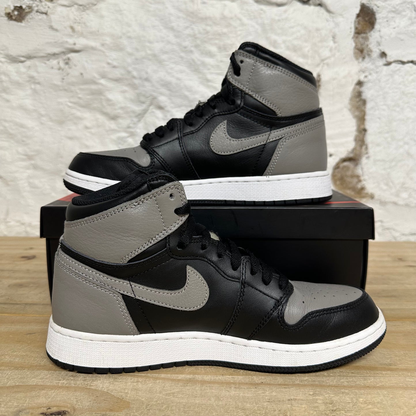 Air Jordan 1 High Shadow Sz 7Y