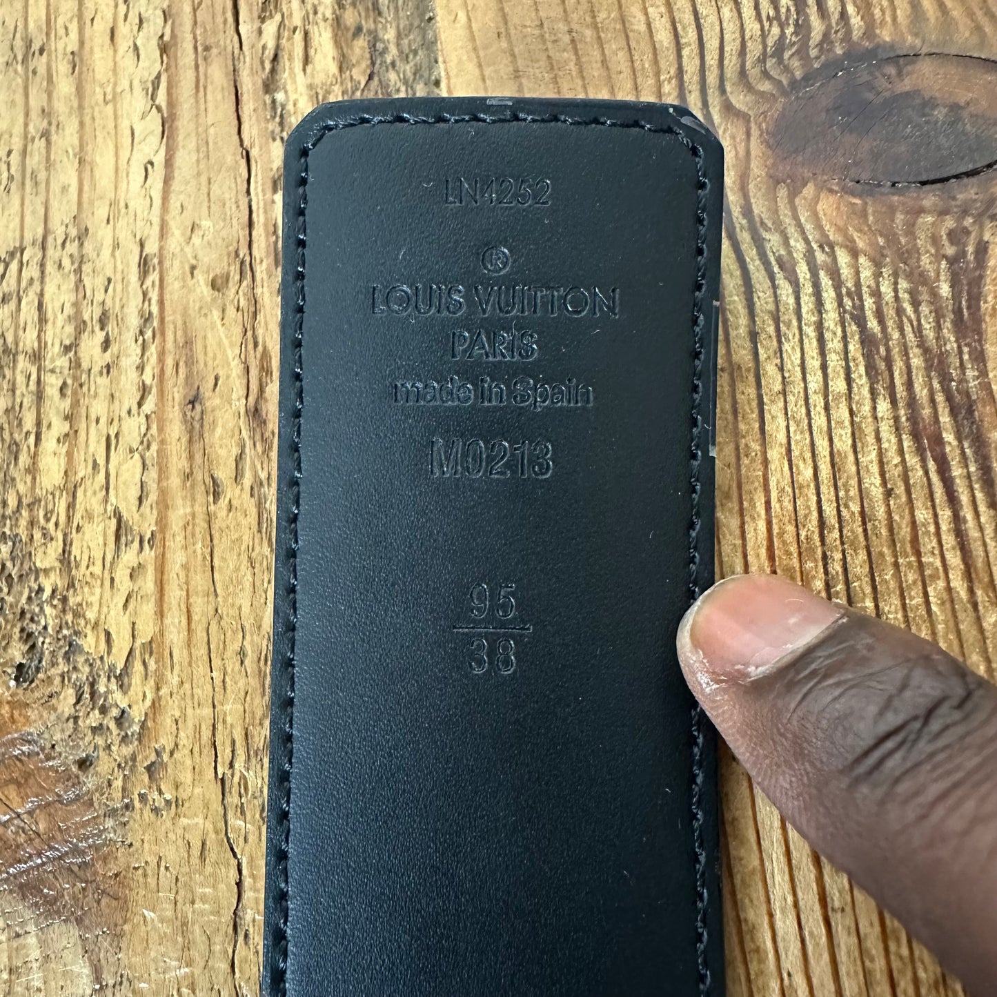Louis Vuitton Damier Graphite Belt Sz (95/38) W/ Box