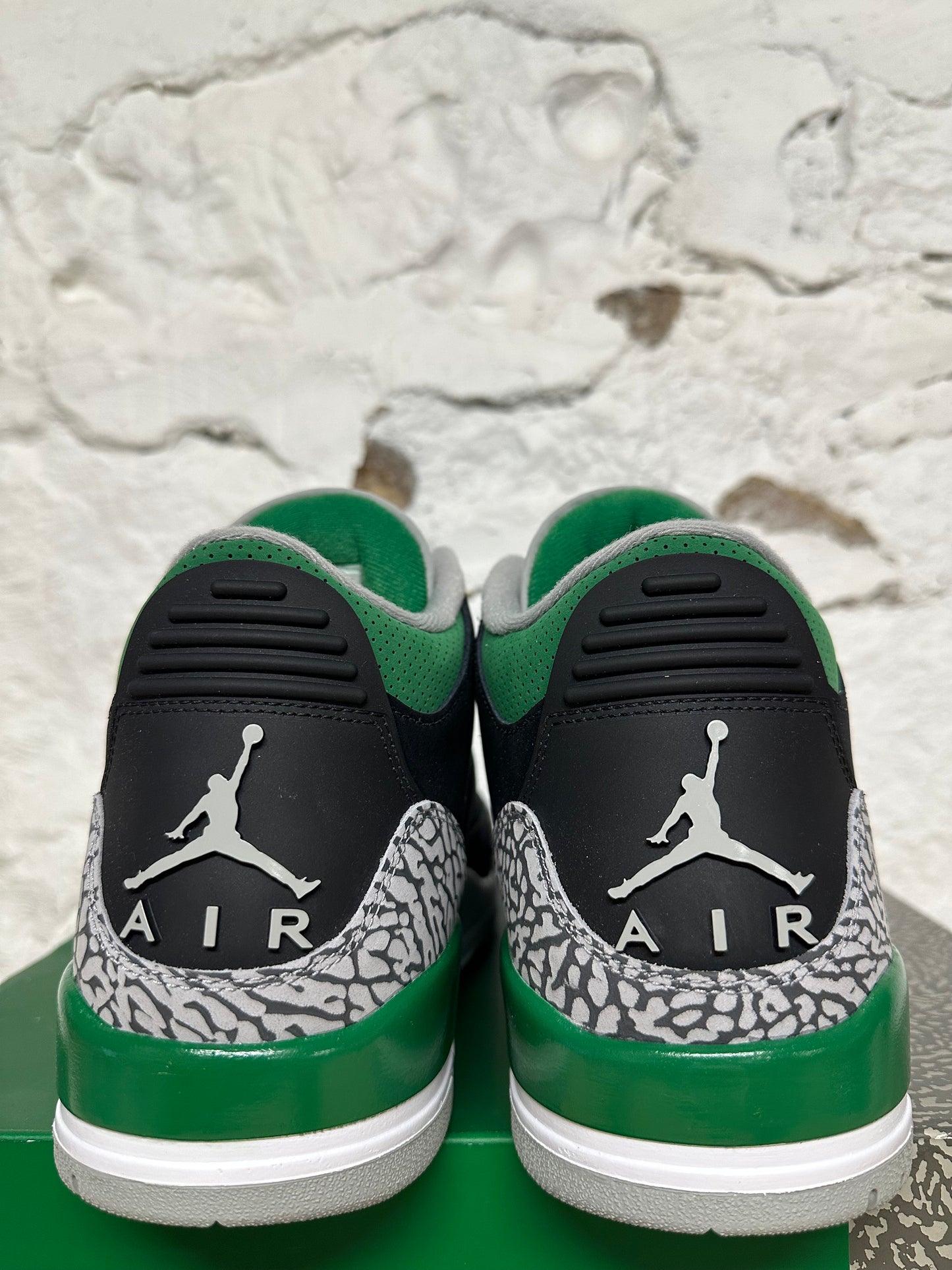 Air Jordan 3 Pine Green Sz 14 DS