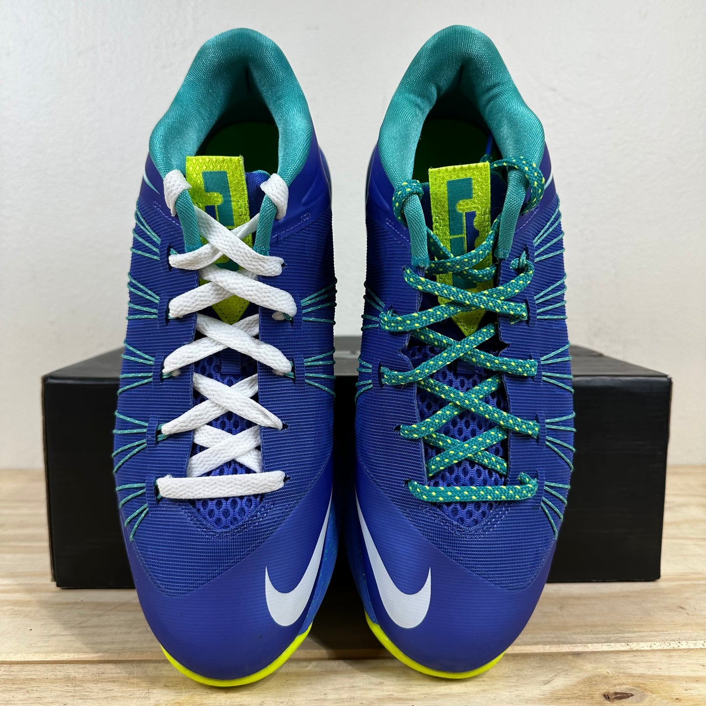 Nike Air Max LeBron 10 Low Sprite Sz 9