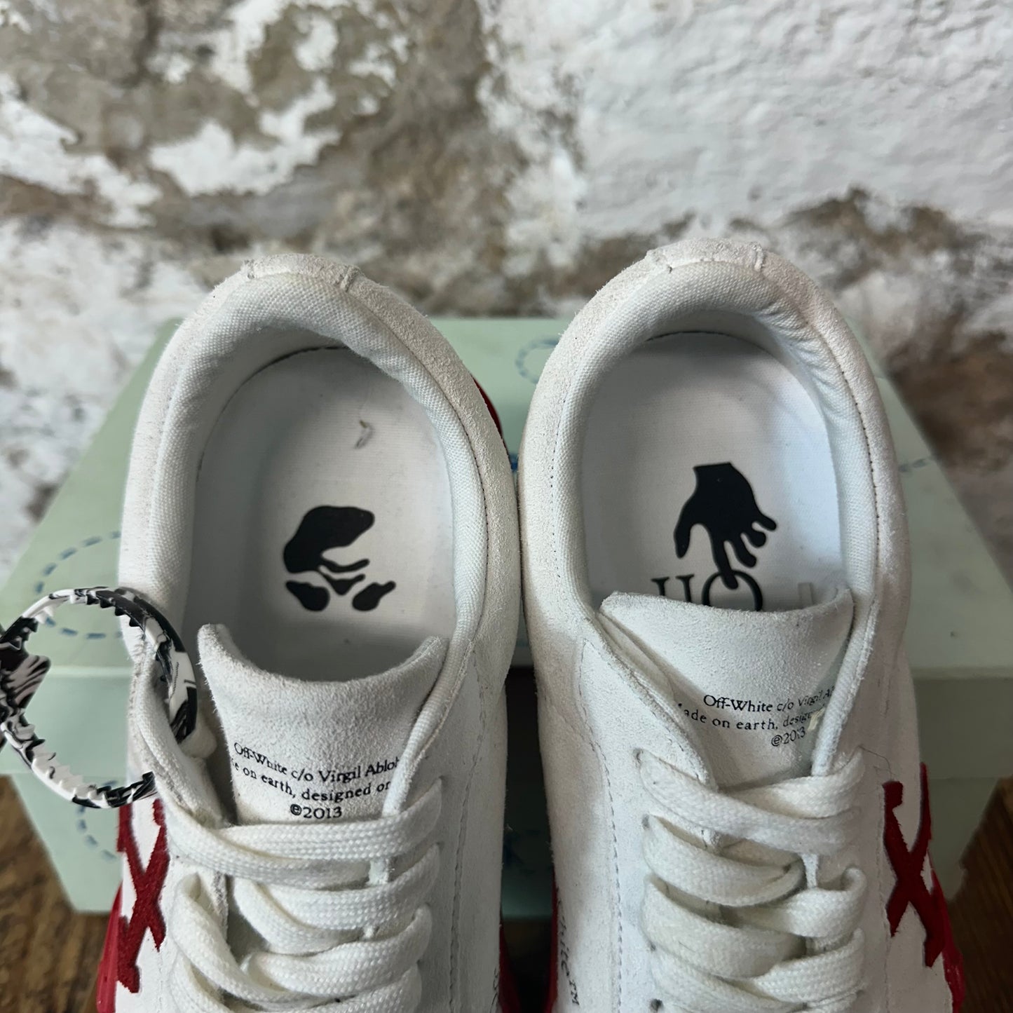 Off-White Red Arrow Vulc White Suede Sneaker Sz 6.5 (39)