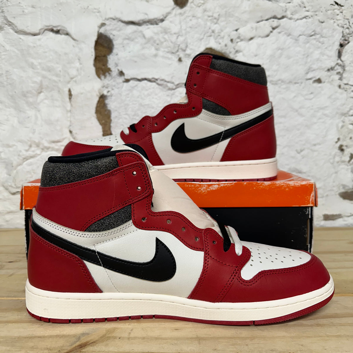 Air Jordan 1 High Chicago Lost and Found Sz 13 DS