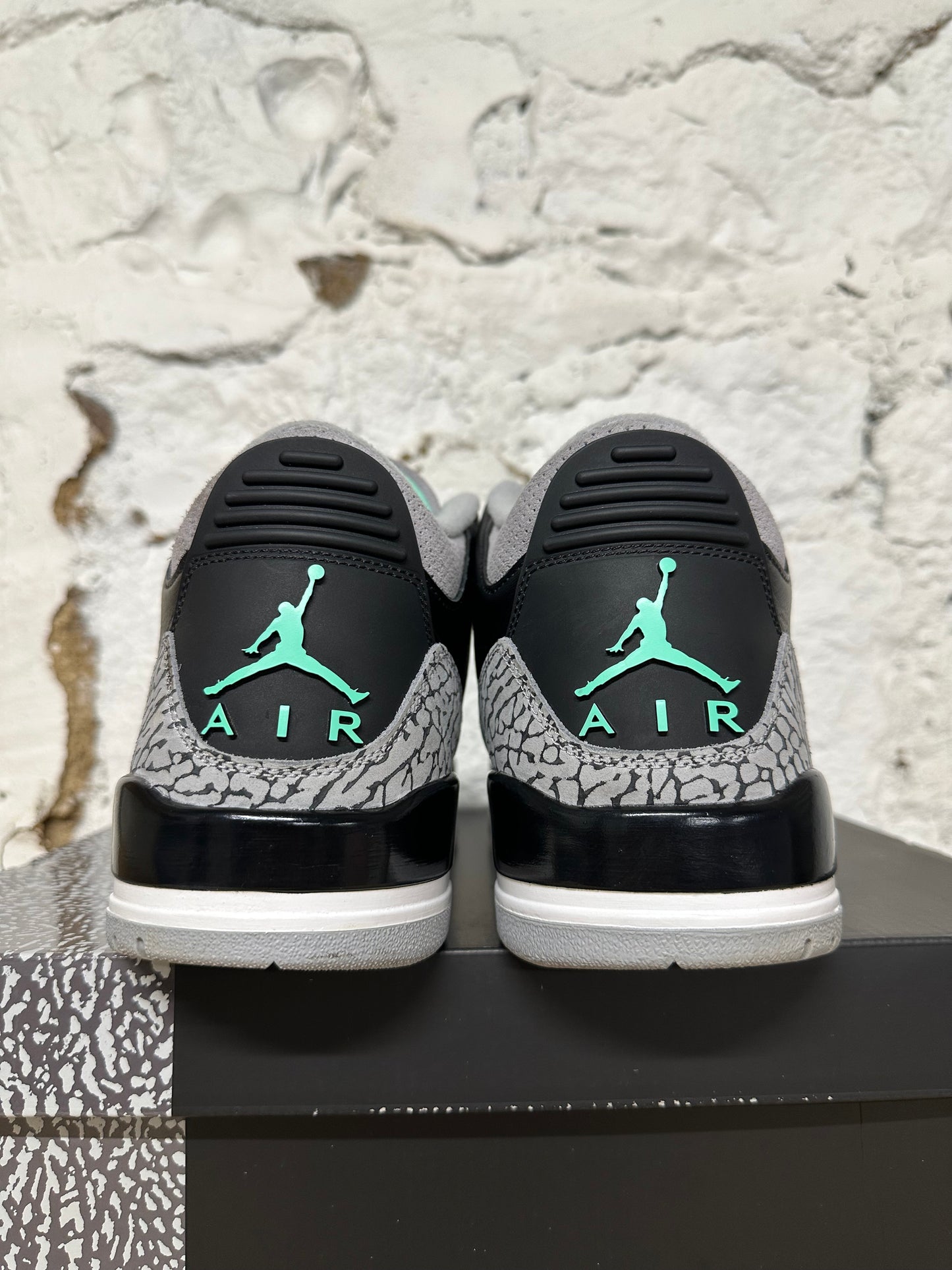 Air Jordan 3 Green Glow Sz 13