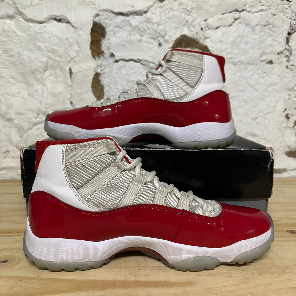 Air Jordan 11 High Cherry (2022) Sz 10.5
