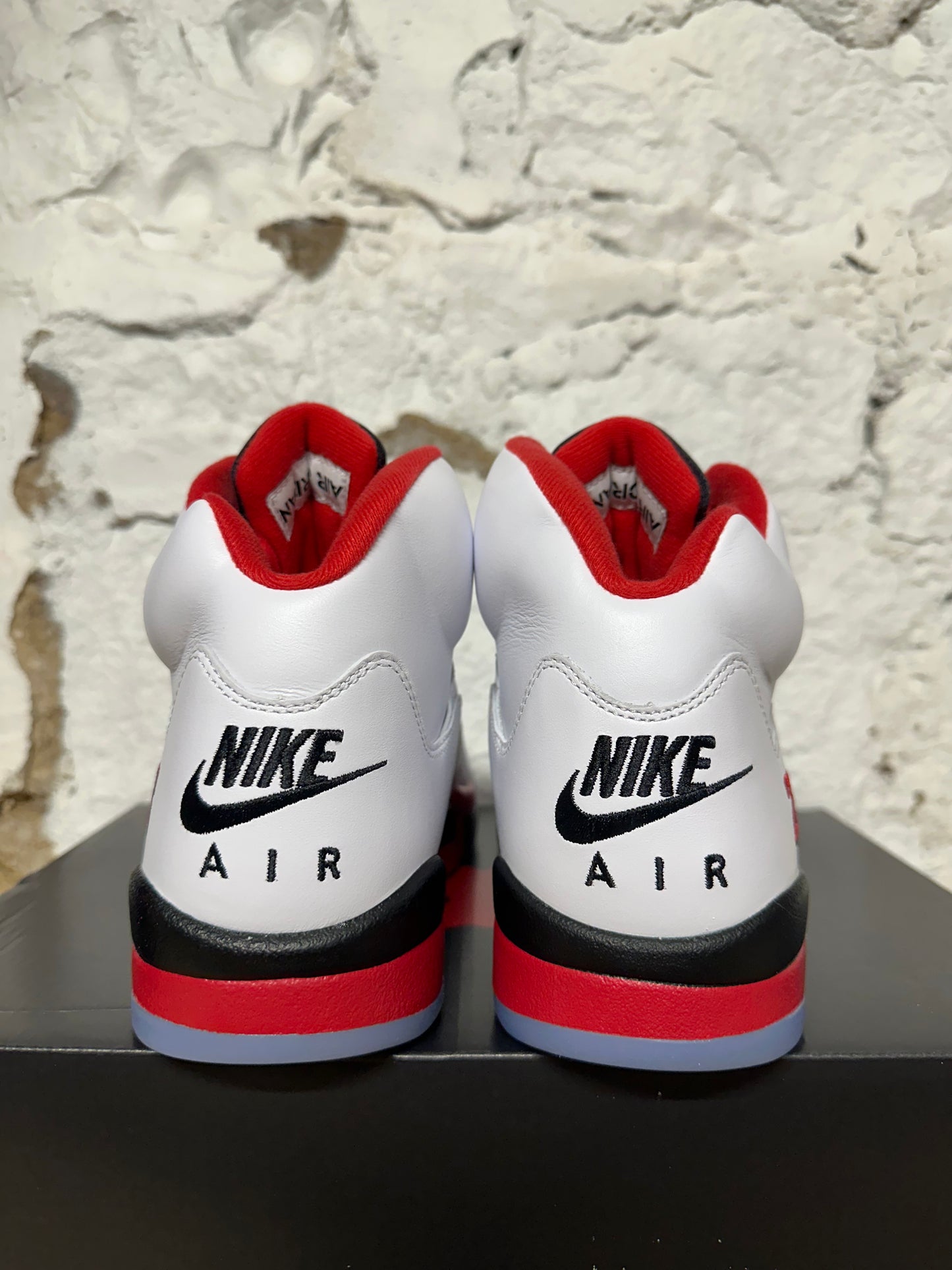 Air Jordan 5 Fire Red (2025) Sz 11 DS