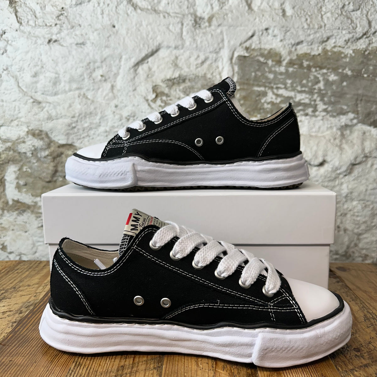 Maison Mihara Black White Peterson Sneaker Sz 11 (44)