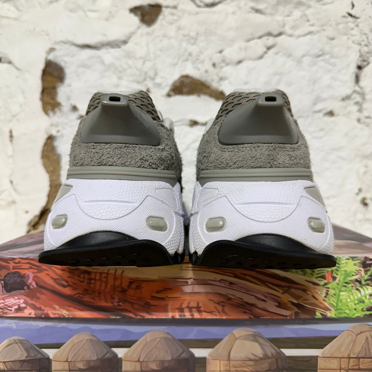 New Balance 574 YURT Salehe Bembury Shark Skin Sz 11