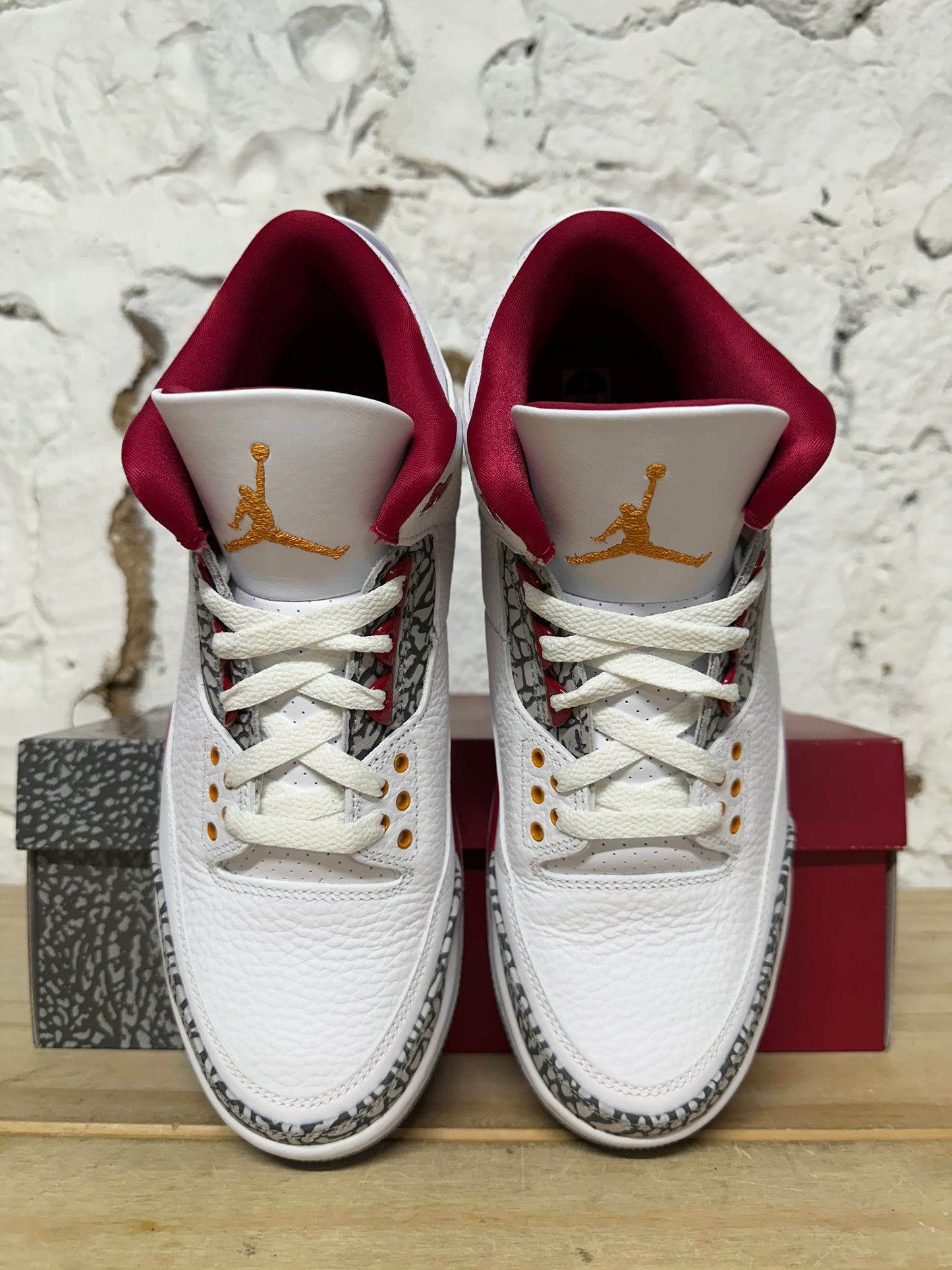 Air Jordan 3 Cardinal Sz 9