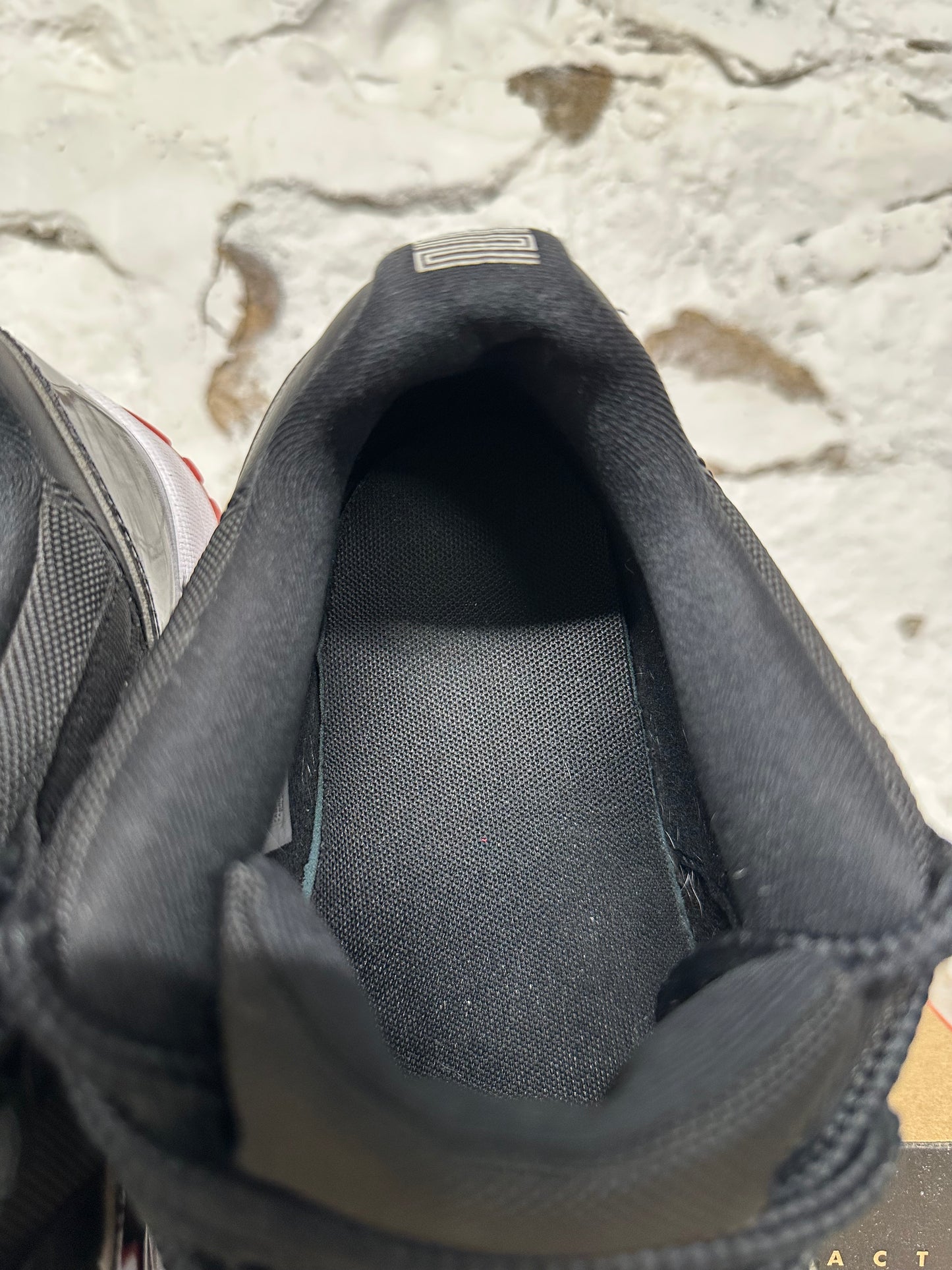 Air Jordan 11 Low Bred Sz 11