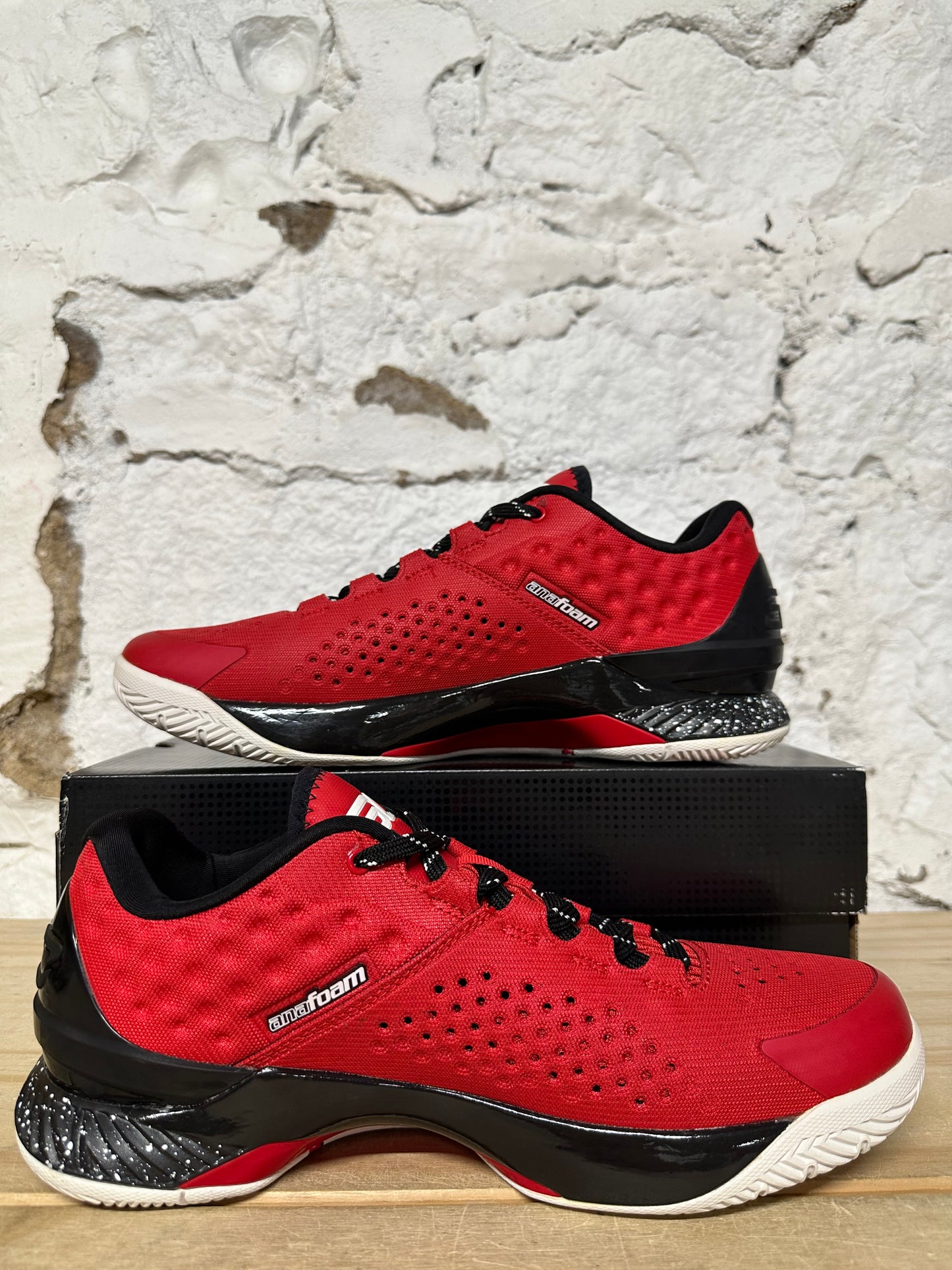 Under Armour Curry 1 Low Red Sz 10 DS