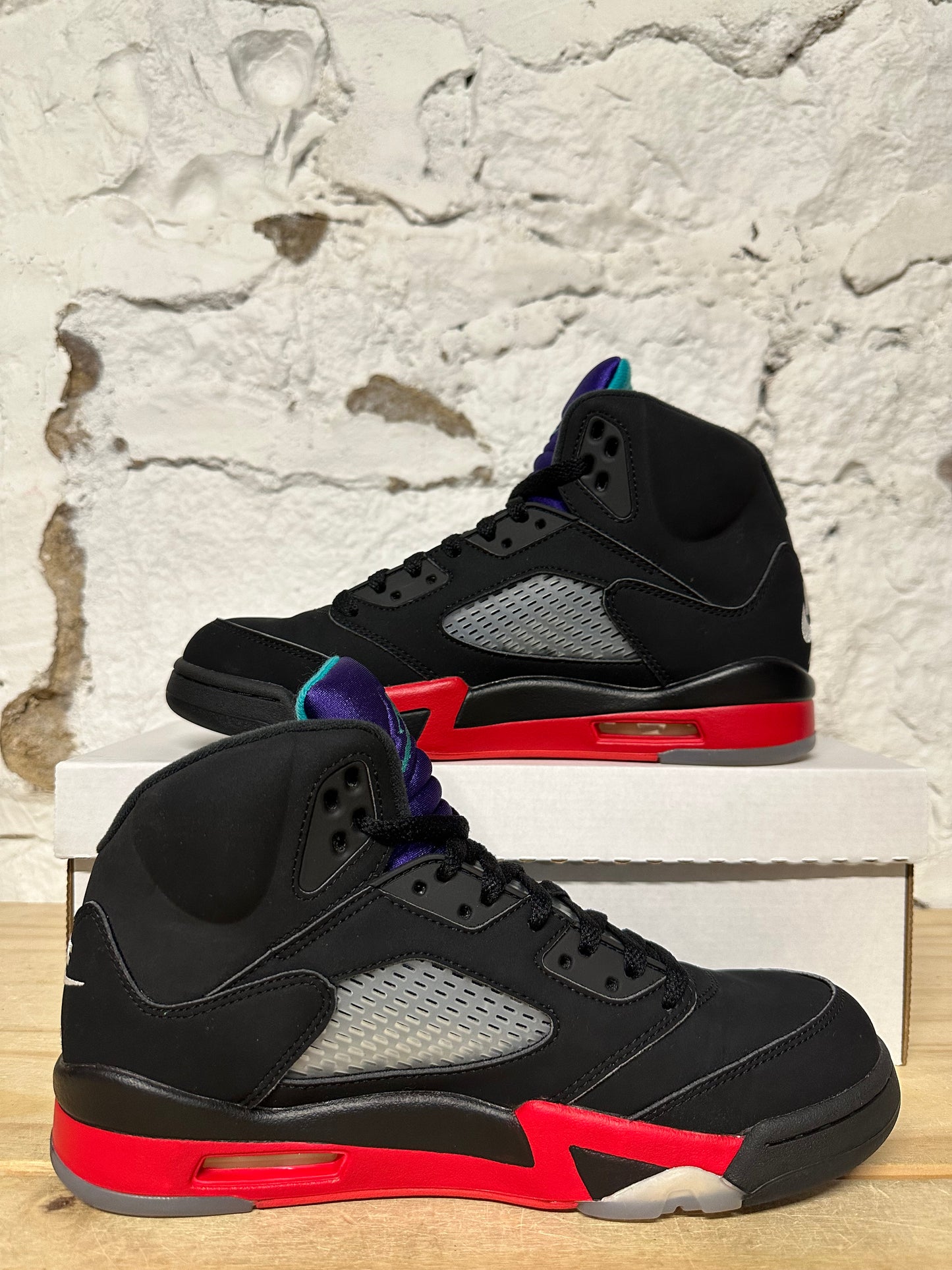 Air Jordan 5 Top 3 Sz 8.5