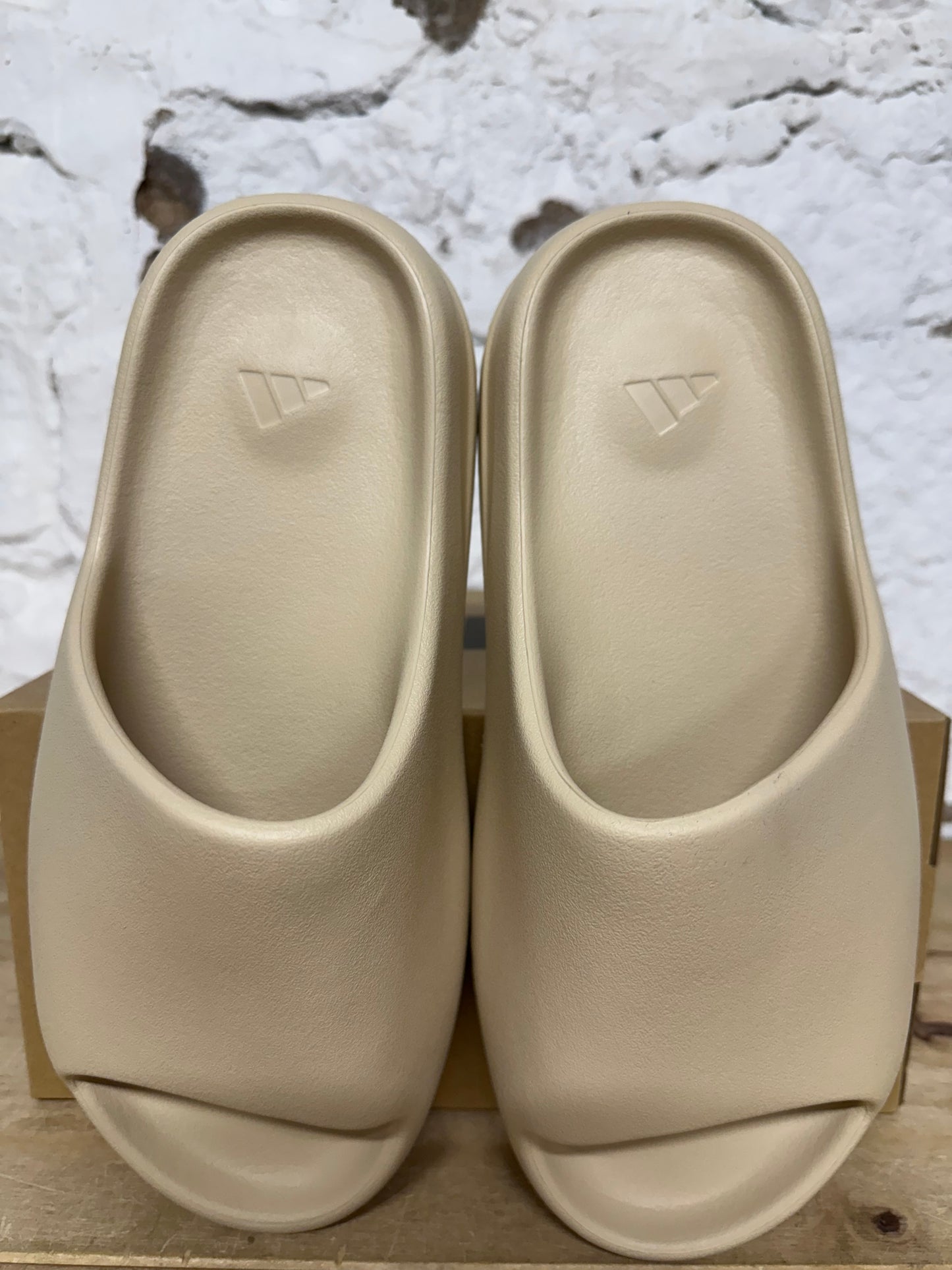 Yeezy Slide Bone Sz 10 DS