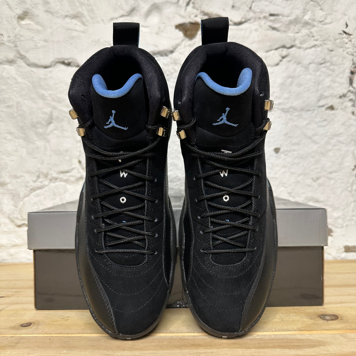 Air Jordan 12 Nubuck (2009) Sz 10 DS