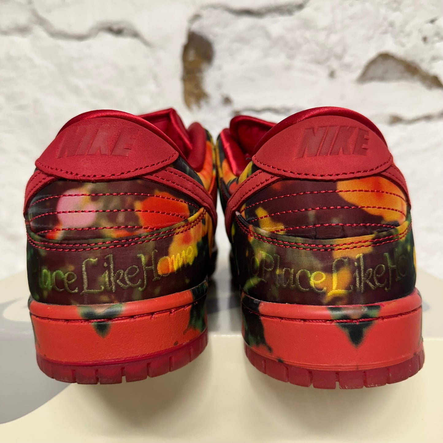Nike SB Dunk Low The Wizard of Oz Poppy Field Sz 13