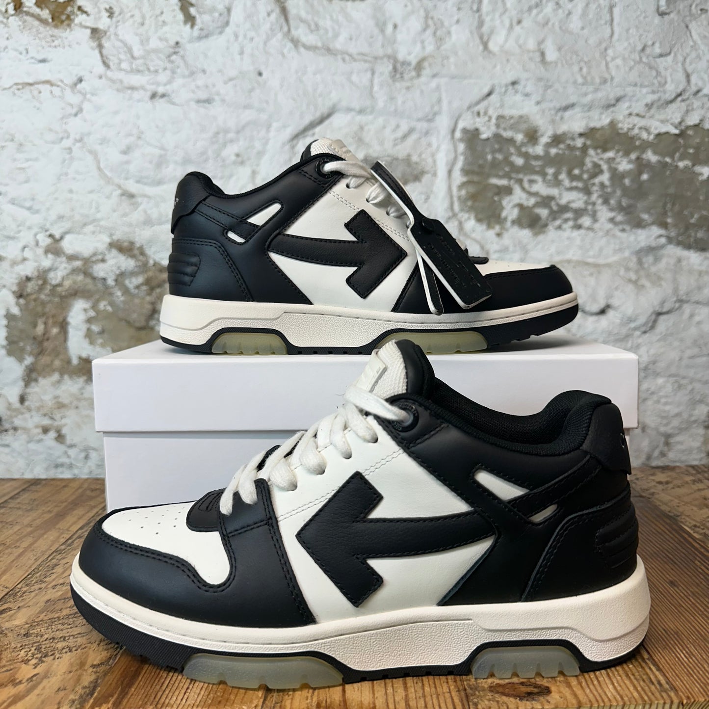 Off-White Out Of Office Black White Sneaker Sz 7 (40)