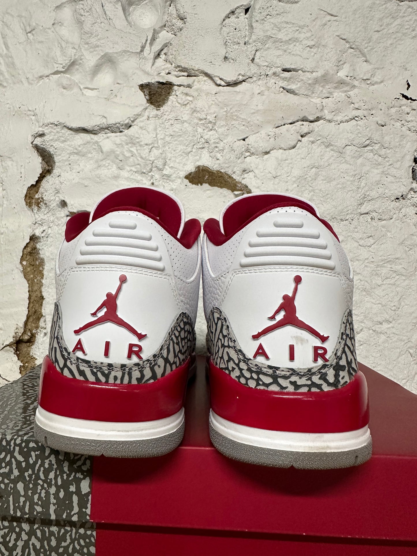 Air Jordan 3 Cardinal Sz 9