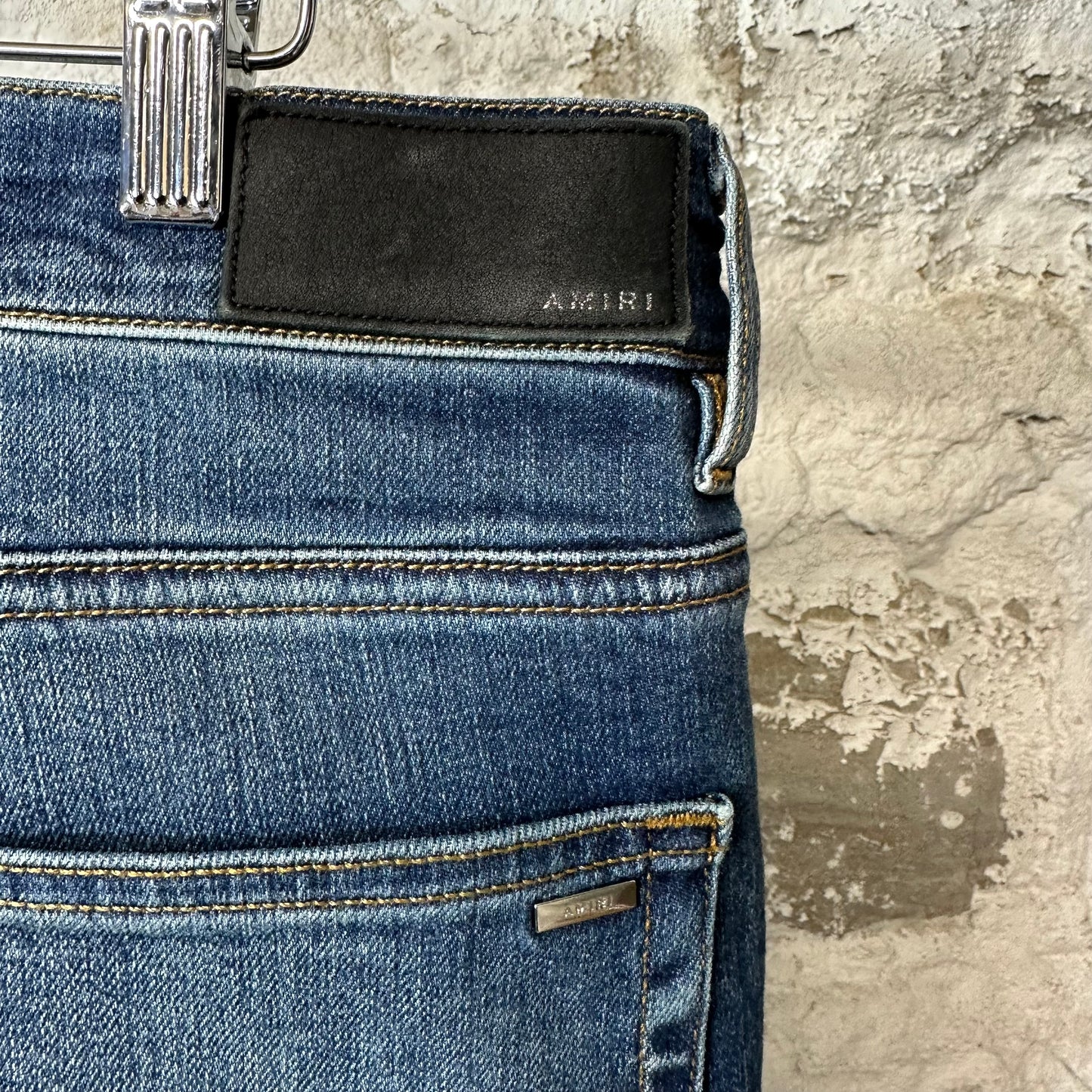 Amiri Knee Rip Shotgun Dark Blue Denim Jeans Sz 36