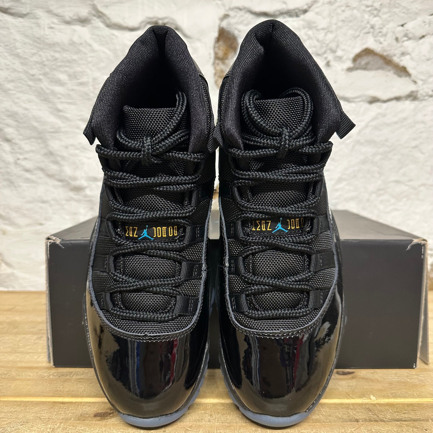 Air Jordan 11 High Gamma Blue Sz 8 DS